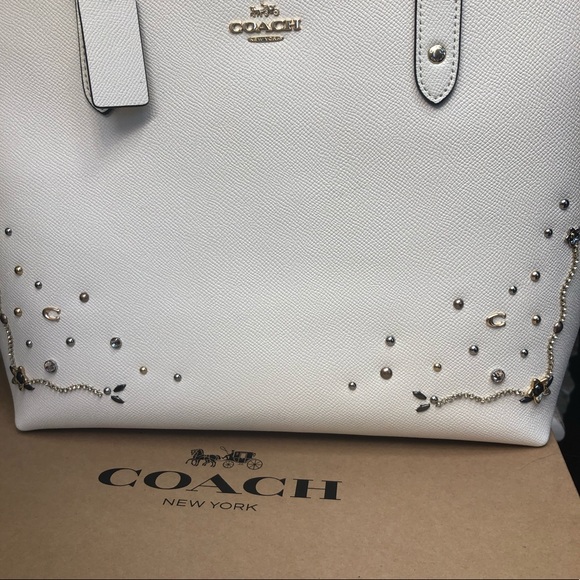 🔥🛍🔥 FLASH SALE Coach City Zip Tote w Crystals - Picture 4 of 8